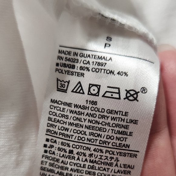 Banana Republic Red and White Graphic Short Sleeve Tee - Picture 5 of 5